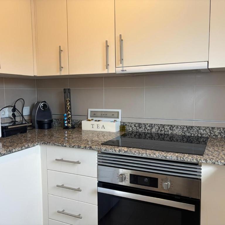 Apartamento en DENIA con 3 habitaciones dobles y piscina a 150 metros de la Playa Les Deveses - Apartamento de 3 dormitorios - 23