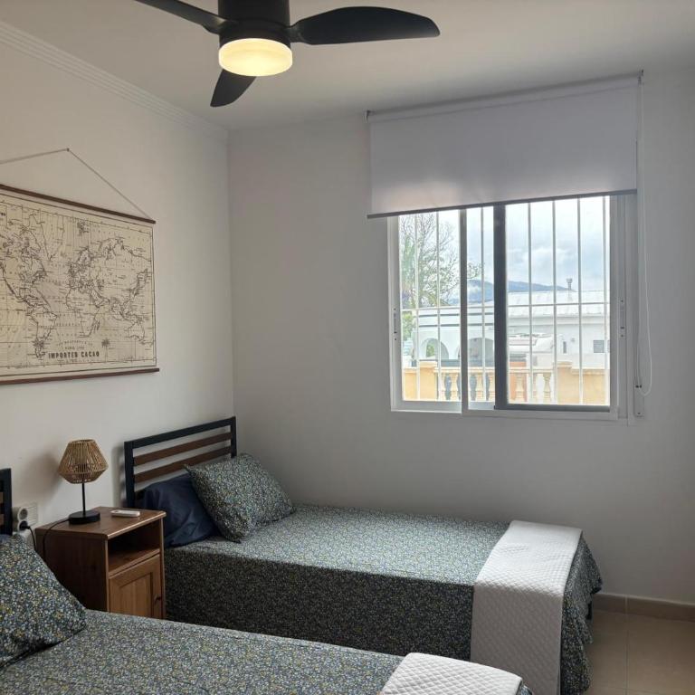 Apartamento en DENIA con 3 habitaciones dobles y piscina a 150 metros de la Playa Les Deveses - Apartamento de 3 dormitorios - 16