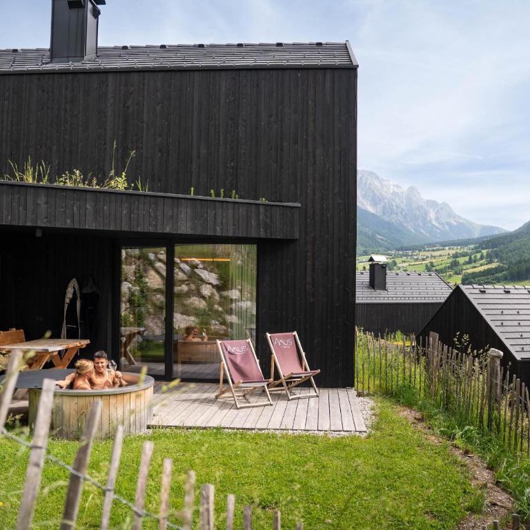 Amus Chalets Dolomites - Luxury Chalets South Tyrol - Two-floor Chalet with two bathrooms - 1