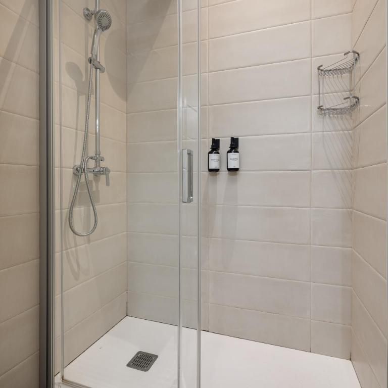 HB Apartaments Playa del Postiguet Beach - Three-Bedroom Apartment - 47