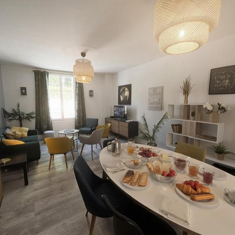 Maison Gambetta - 4 chambres 4 SDB - 5 min Cathédrale - Appartamento con 4 Camere da Letto - 1