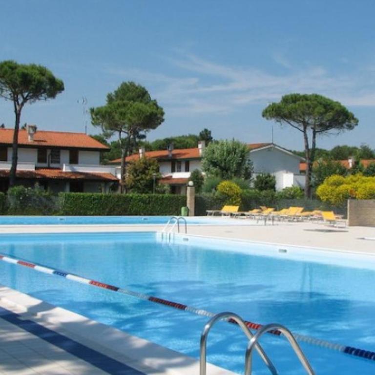 Two-level flat with shared pool - Appartamento - 12