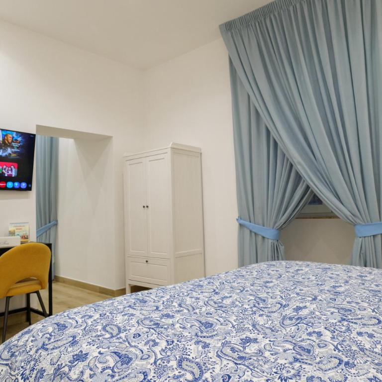 Palazzo Caracciolo D'Arena Luxury Rooms - Superior Deluxe Double or Twin Room - 3