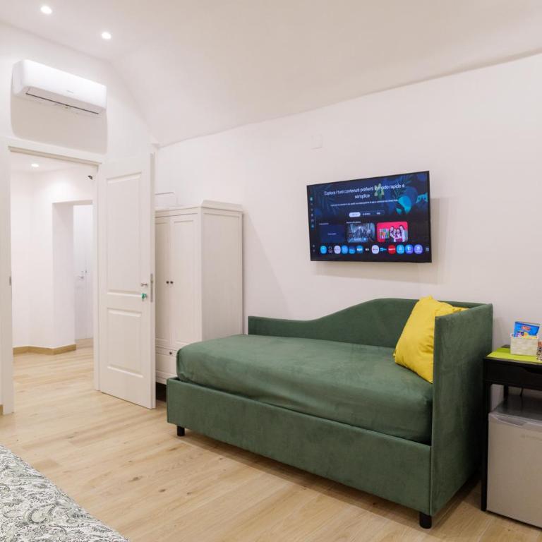 Palazzo Caracciolo D'Arena Luxury Rooms - Superior Double or Twin Room - 4
