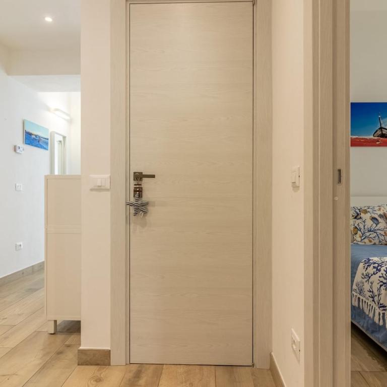 Giò Apartment on the beach front - mytouristhome - Deluxe Apartment mit 2 Schlafzimmern und Meerblick - 21