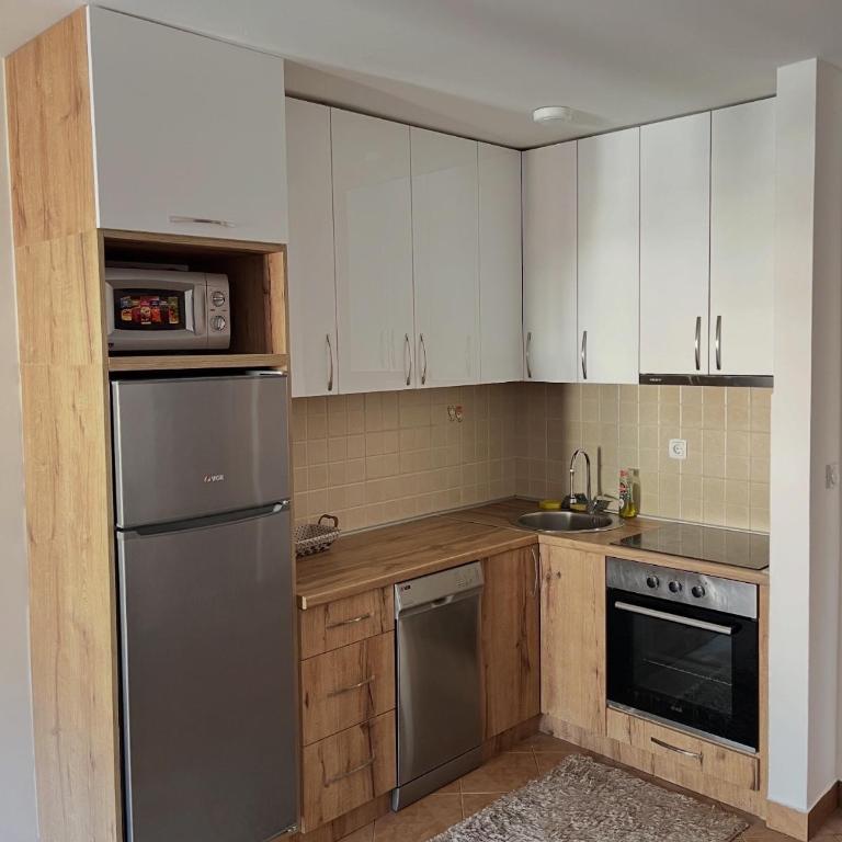 Apartment Tramonto Budva - One-Bedroom Apartment - 3