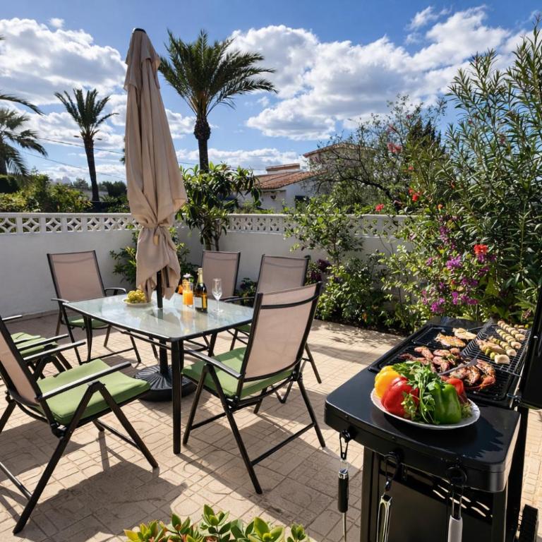 Albir Holiday Home - Three-Bedroom House - 1