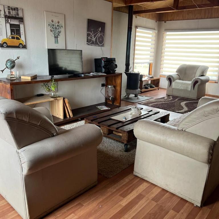 BUENA VISTA HOUSE Warm and Cozy Patagonian Cabin - Two-Bedroom House - 2