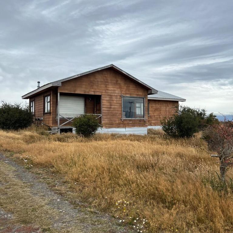 BUENA VISTA HOUSE Warm and Cozy Patagonian Cabin - Two-Bedroom House - 11