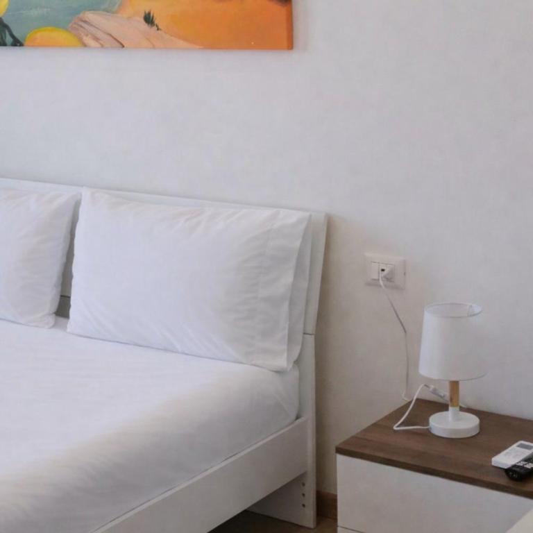 Suite Leopardi Palermo - Double Room with Private Bathroom - 6