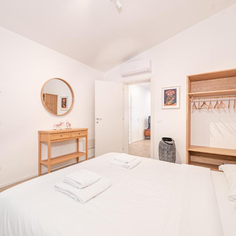 Modern Apartment in Villa with Garden - Easy Parking - Appartamento con 1 Camera da Letto - 13