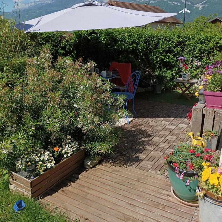 Suite parentale privée avec terrasse vue chartreuse - Chambre Double avec Salle de Bains Privative - 4