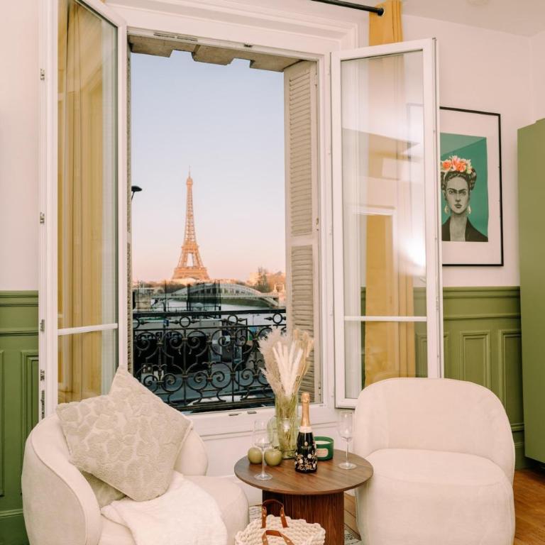 2P Studio - Eiffel Tower View - Romantic Suite-A-C - Studio - 34