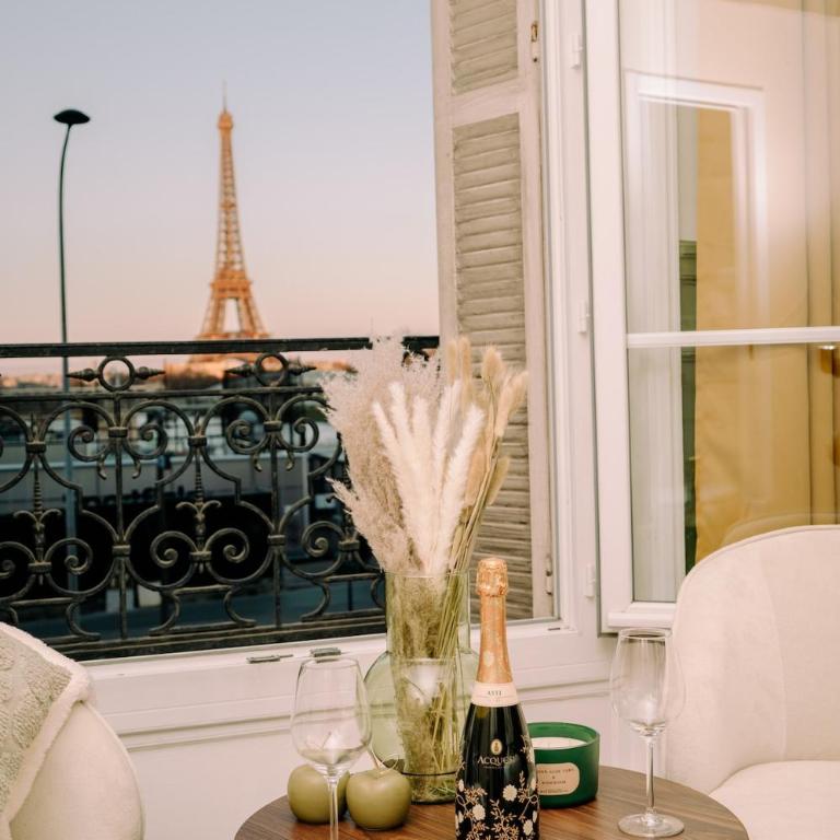 2P Studio - Eiffel Tower View - Romantic Suite-A-C - Studio - 54