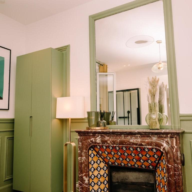 2P Studio - Eiffel Tower View - Romantic Suite-A-C - Studio - 56