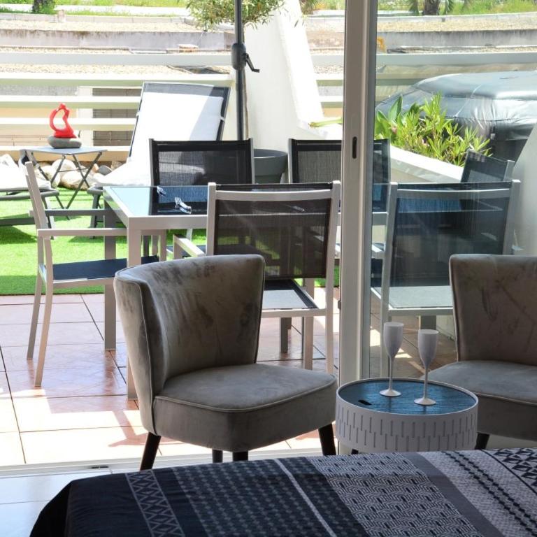 Héliopolis studio de charme naturiste avec terrasse et parking privé - Apartamento de 1 dormitorio - 2
