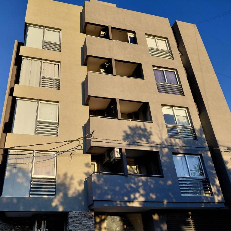 Departamento en Centro de Reconquista - Apartamento de 1 dormitorio con balcón - 18