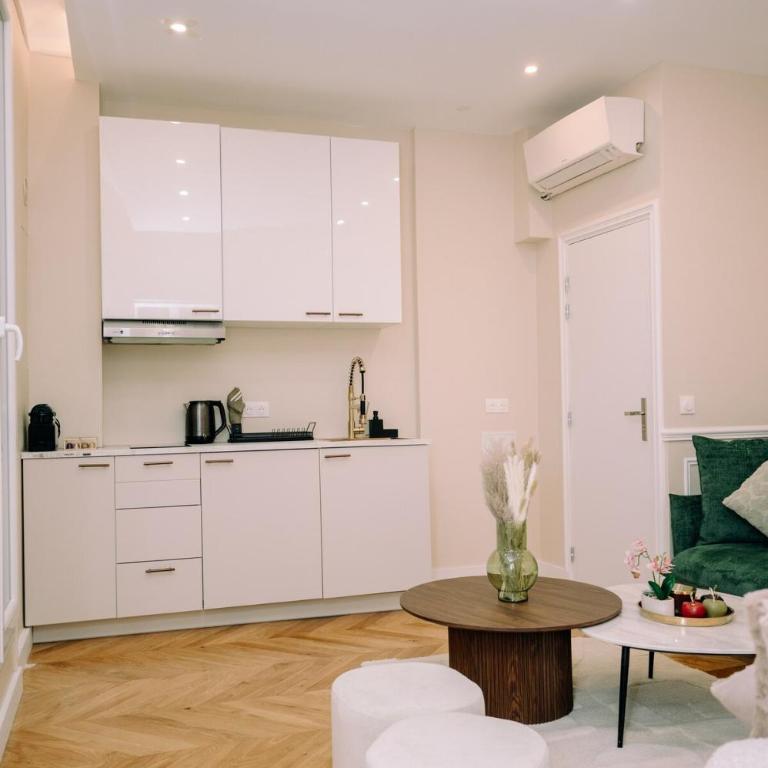4P-1BR - Eiffel Tower View - Fully Renovated - A-C - Appartement 1 Chambre - Vue sur Ville - 19