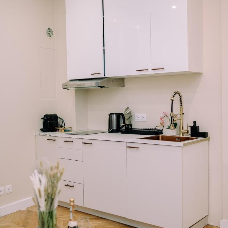 4P-1BR - Eiffel Tower View - Fully Renovated - A-C - Appartement 1 Chambre - Vue sur Ville - 29