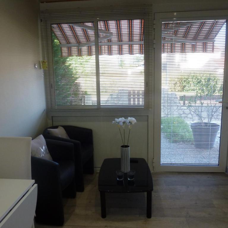 Appartement proche Centre et Arènes - Appartement - Vue sur Jardin - 2