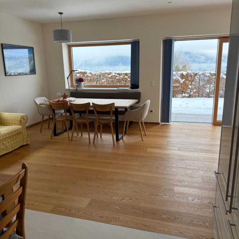 Chalet Petersberg - Haus mit 4 Schlafzimmern - 1