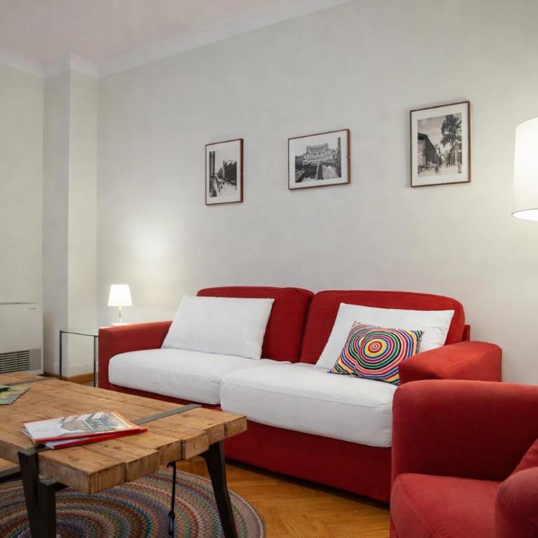 Peaceful apartment in piazza Venezia's alleys - One-Bedroom Apartment - 3