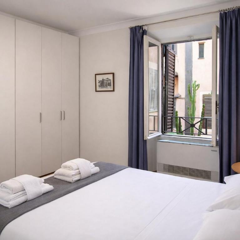 Peaceful apartment in piazza Venezia's alleys - One-Bedroom Apartment - 26