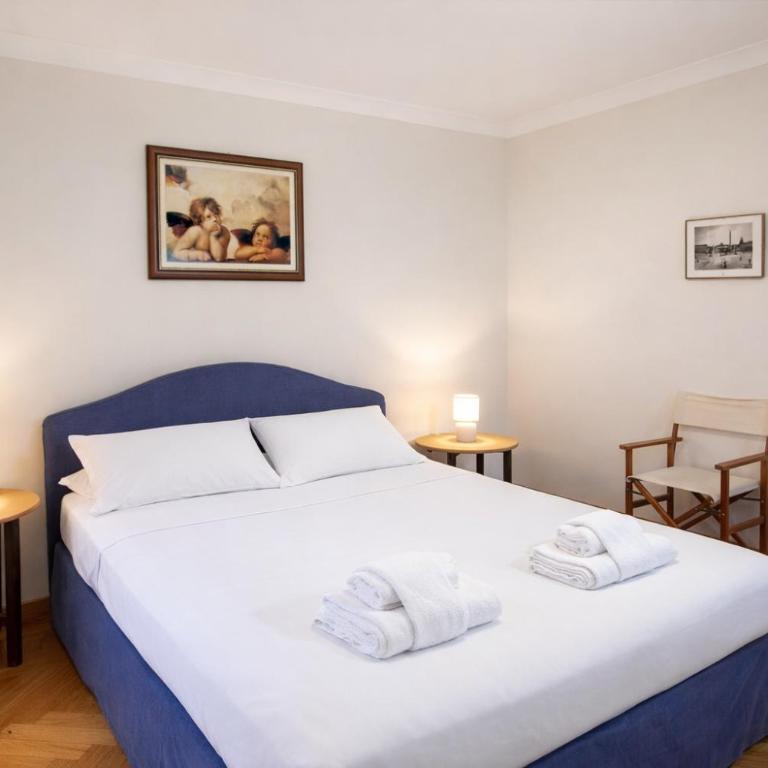 Peaceful apartment in piazza Venezia's alleys - One-Bedroom Apartment - 24