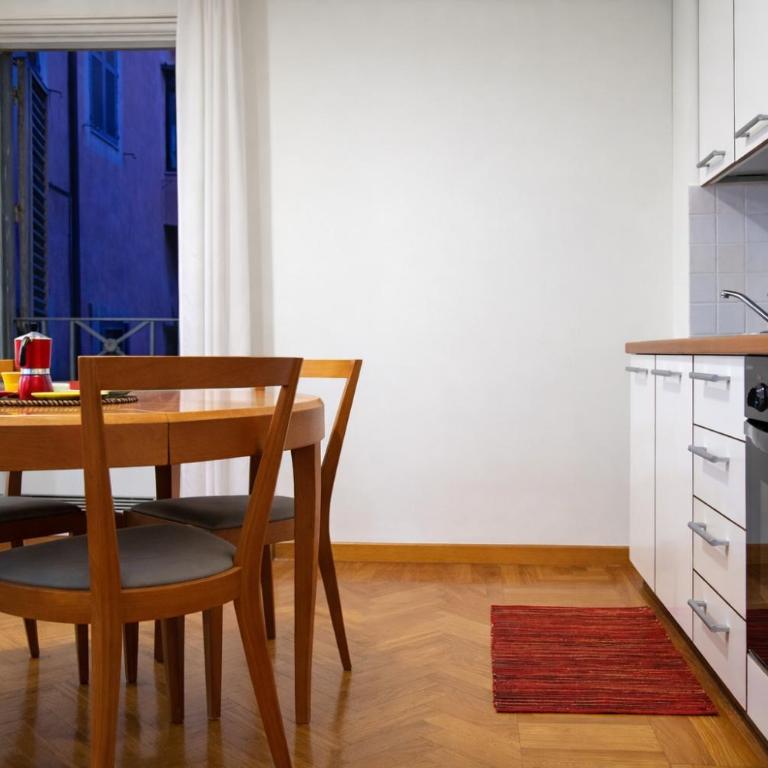 Peaceful apartment in piazza Venezia's alleys - One-Bedroom Apartment - 33