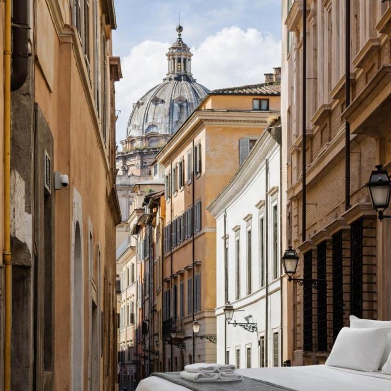 Peaceful apartment in piazza Venezia's alleys - One-Bedroom Apartment - 46