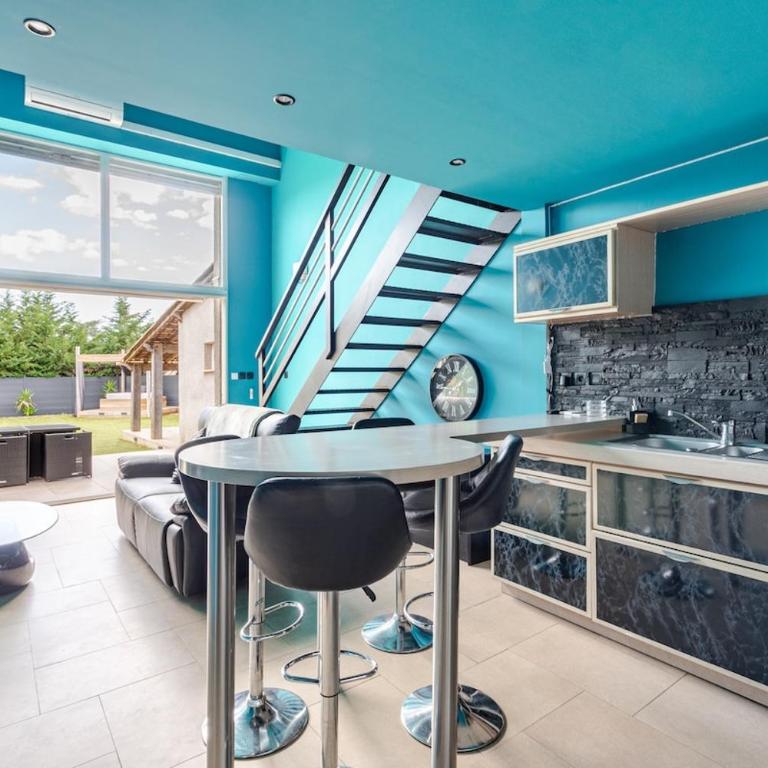 salle de cinéma et jaccuzi - Villa 1 Chambre - 10