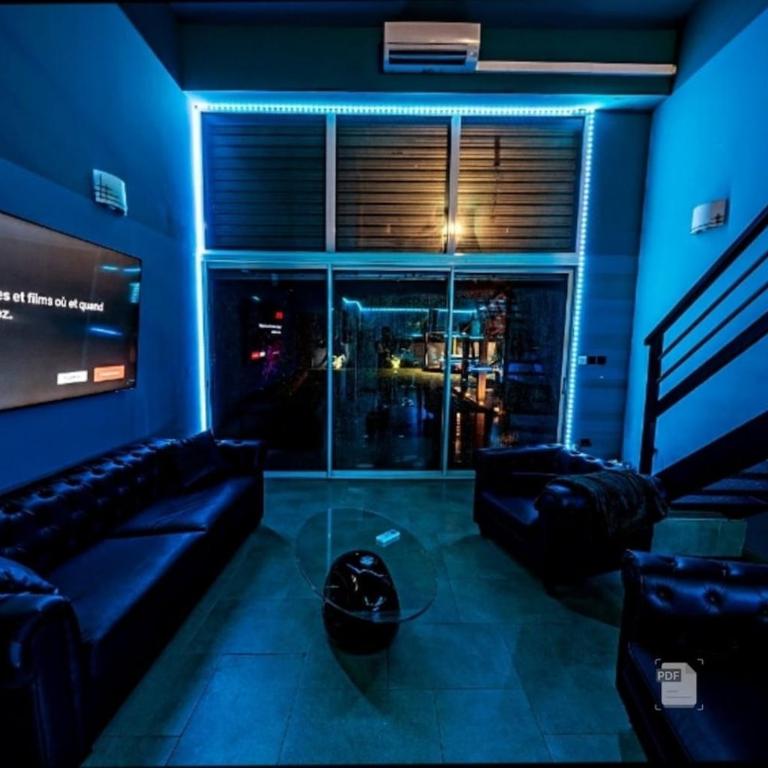 salle de cinéma et jaccuzi - Villa 1 Chambre - 22