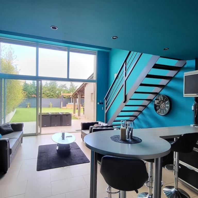 salle de cinéma et jaccuzi - Villa 1 Chambre - 32