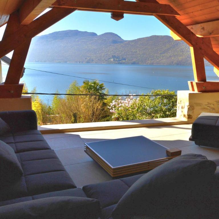 Maison proche du lac avec Jacuzzi et Sauna - Maison 5 Chambres - 1