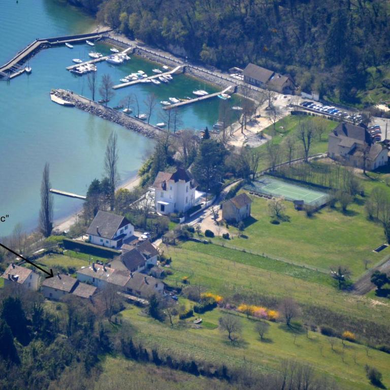 Maison proche du lac avec Jacuzzi et Sauna - Maison 5 Chambres - 3