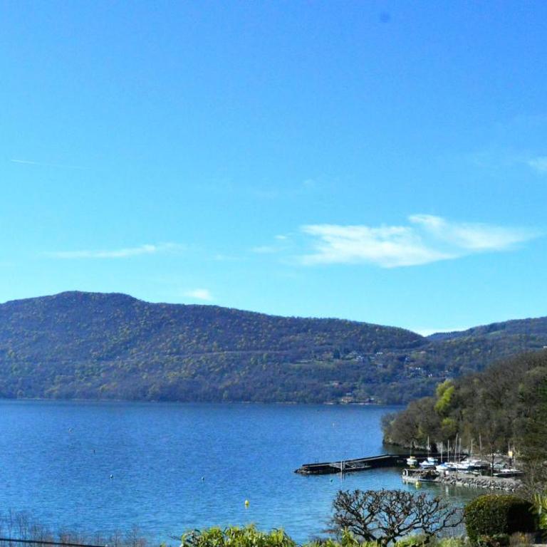 Maison proche du lac avec Jacuzzi et Sauna - Maison 5 Chambres - 56