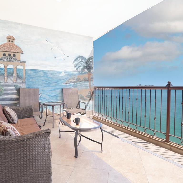 All About The View Large Patio Oceanfront - Casa - 24