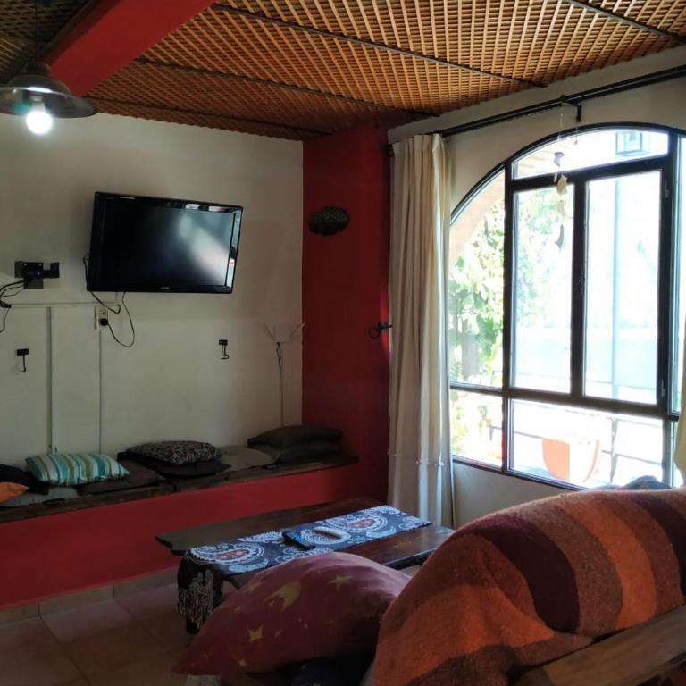 Ogua y Men Reyunos - Three-Bedroom Chalet - 11