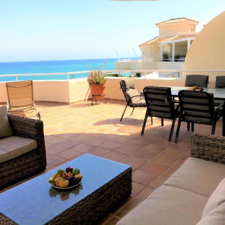 Beachfront PENTHOUSE - El MIRADOR DE BERMUDA BEACH - Apartamento de 3 dormitorios - 2