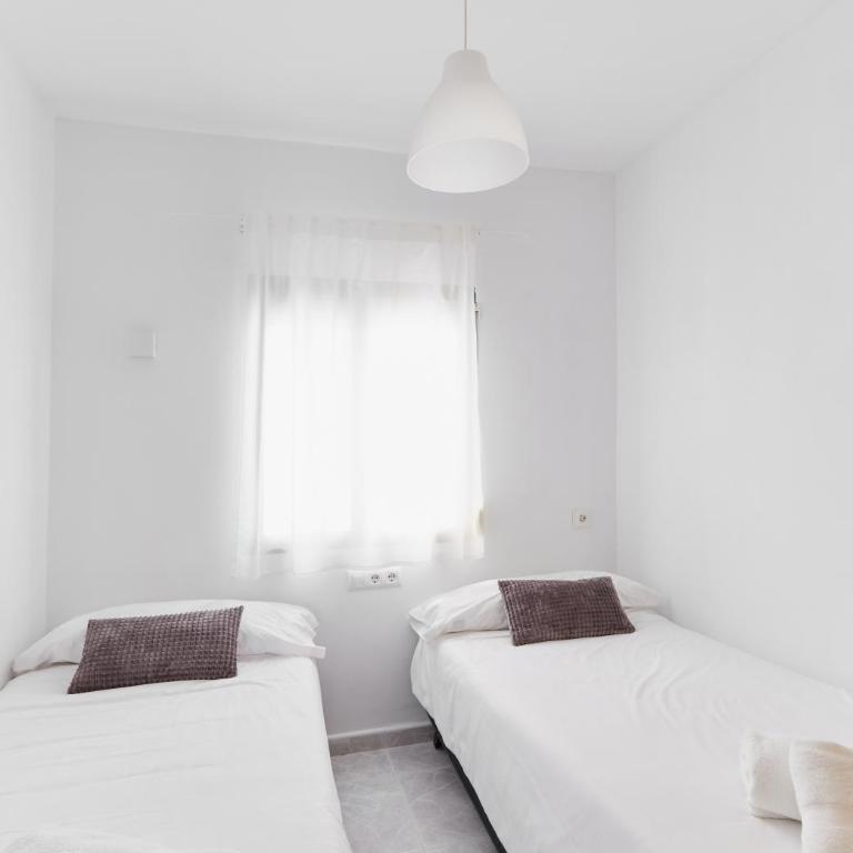 Solarium Central Beach Terrace 160m2 - Three-Bedroom Apartment with Balcony - 18