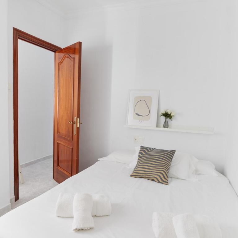Solarium Central Beach Terrace 160m2 - Three-Bedroom Apartment with Balcony - 11