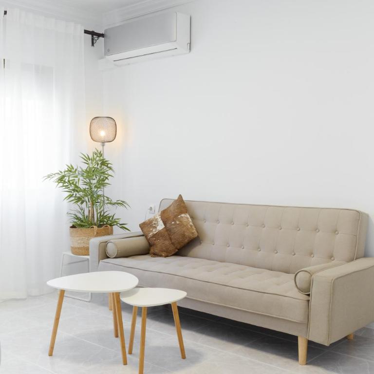 Solarium Central Beach Terrace 160m2 - Three-Bedroom Apartment with Balcony - 4