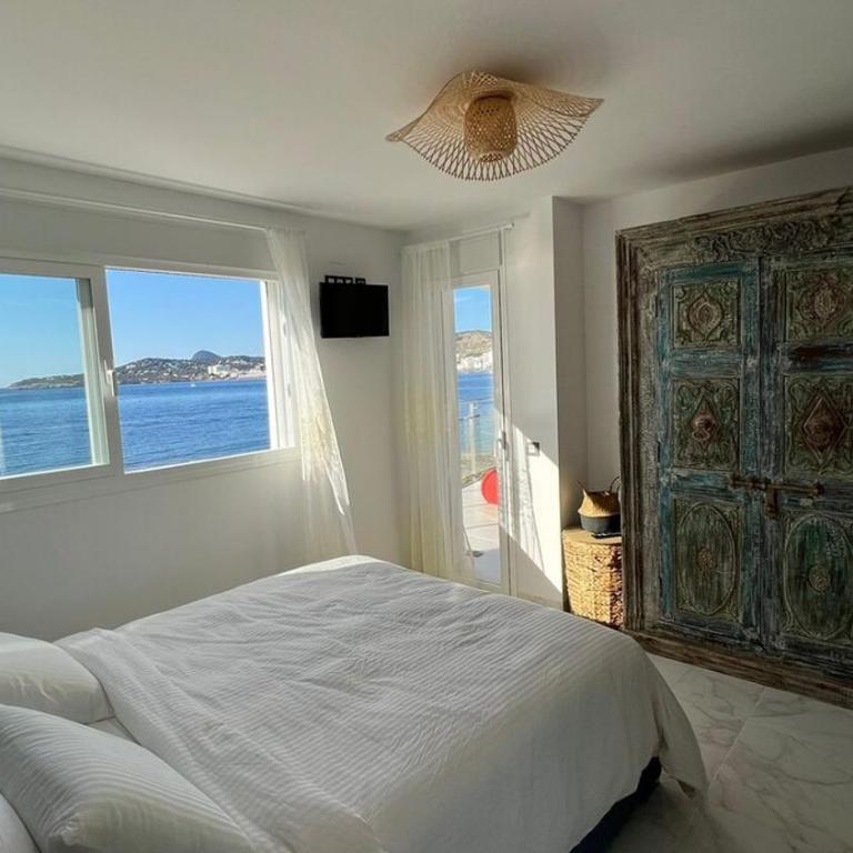 Upscale 3 bedroom front line sea with sunset view - One-Bedroom Apartment - 27