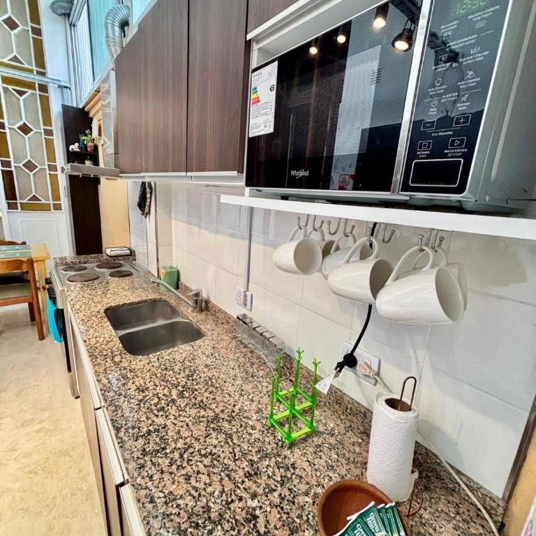 Espaciosa Casa en Pleno Centro Porteño - Casa de 3 dormitorios - 20