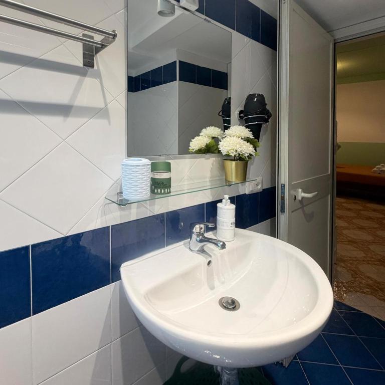 Casa Maria Rosa - seaside apartment - One-Bedroom Apartment - 19