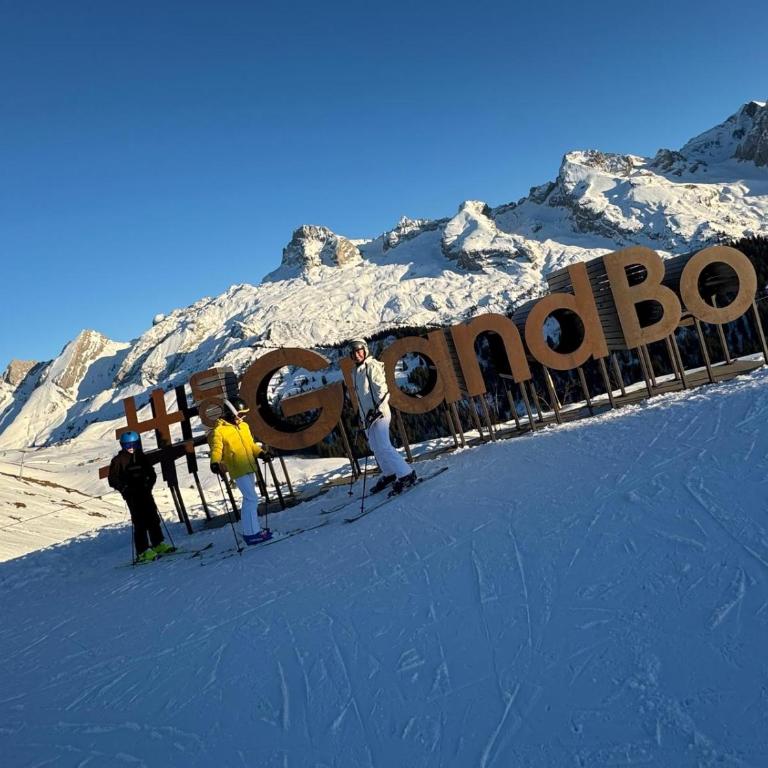 Appartement T3 cosy sur les pistes avec parking - Two-Bedroom Apartment - 55