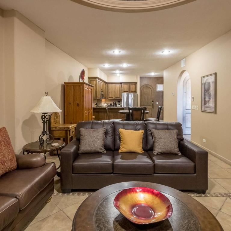 Bella Sirena Beachfront Resort Condo D603 - Apartamento - 14