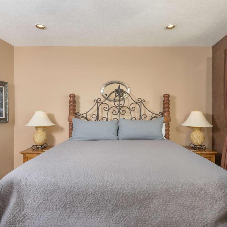 Bella Sirena Beachfront Resort Condo D603 - Apartamento - 20