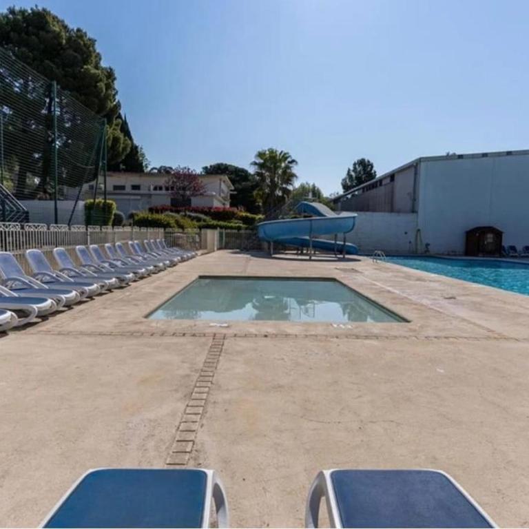 Résidence avec piscine près de la mer à la LONDE - Apartamento de 1 dormitorio - 20