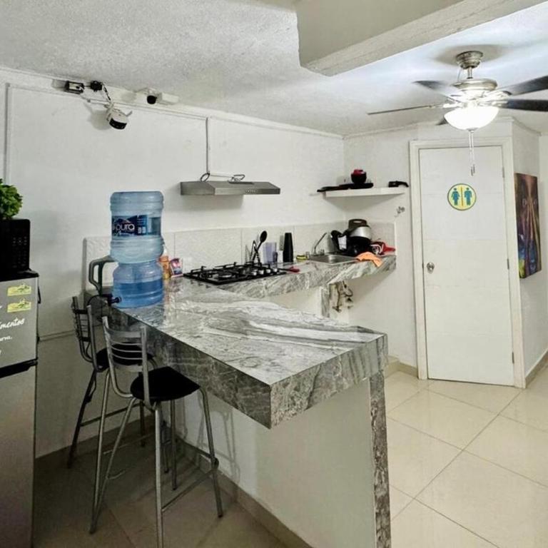 Habitacion - One-Bedroom Apartment - 12